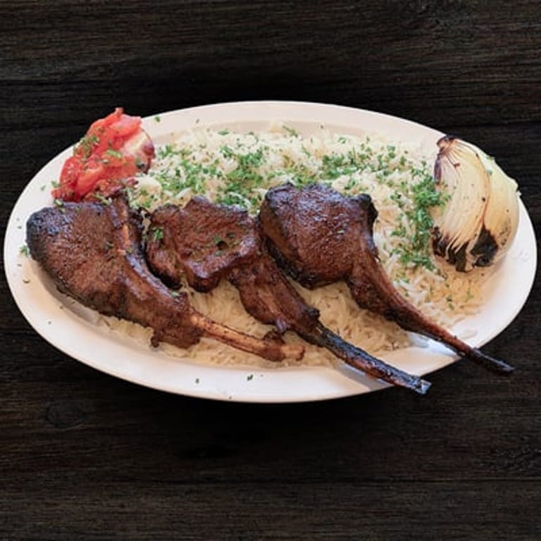 Sizzling Lamb Chops: A Mediterranean Delight